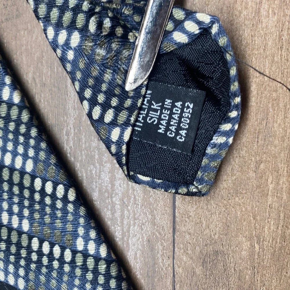 Stefano Conti Mens Italian‎ Silk Tie Blue Gold Geometric Dotted Stripe Canada